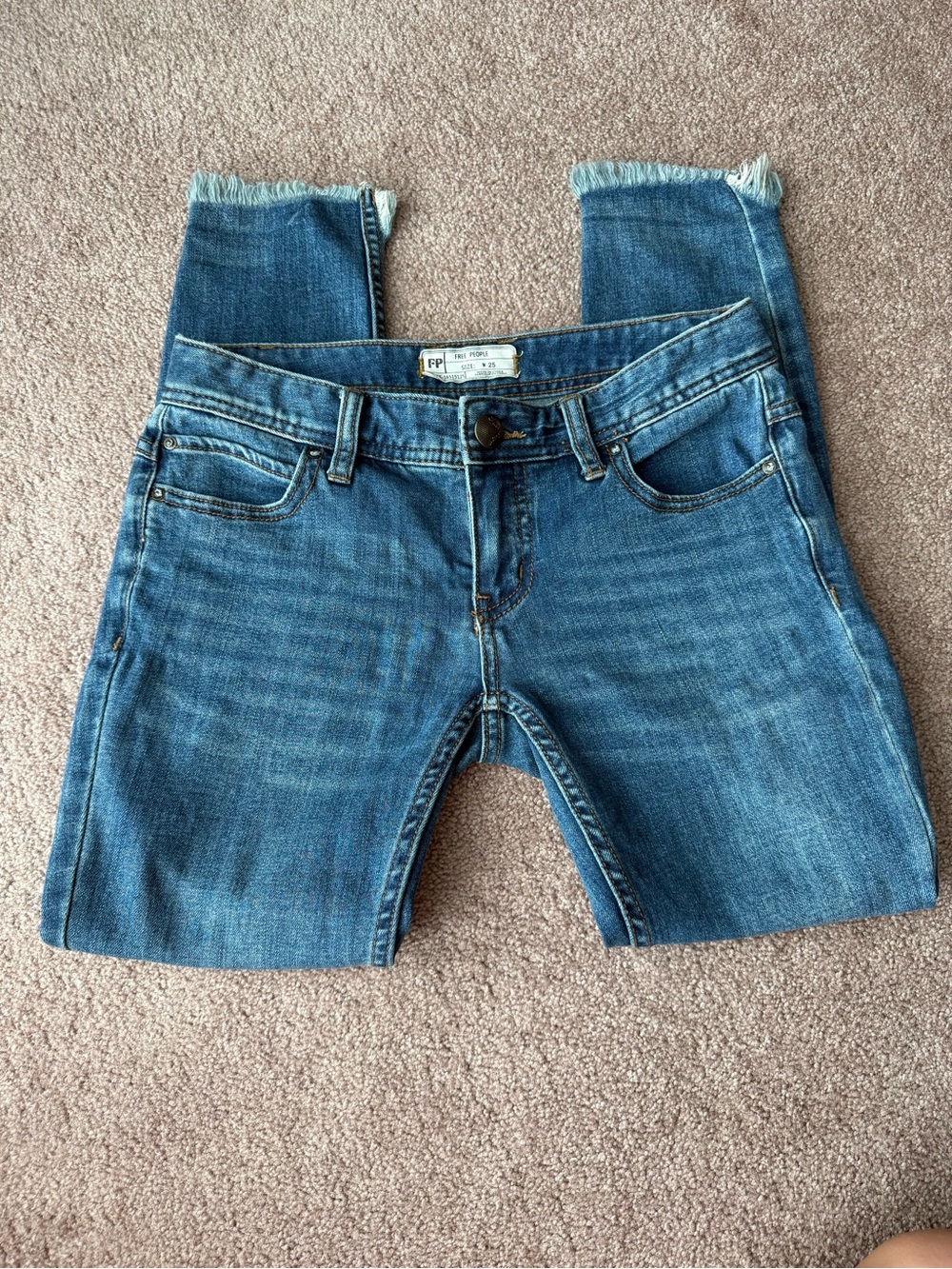 Free People Frayed Hem Cropped Blue Jeans